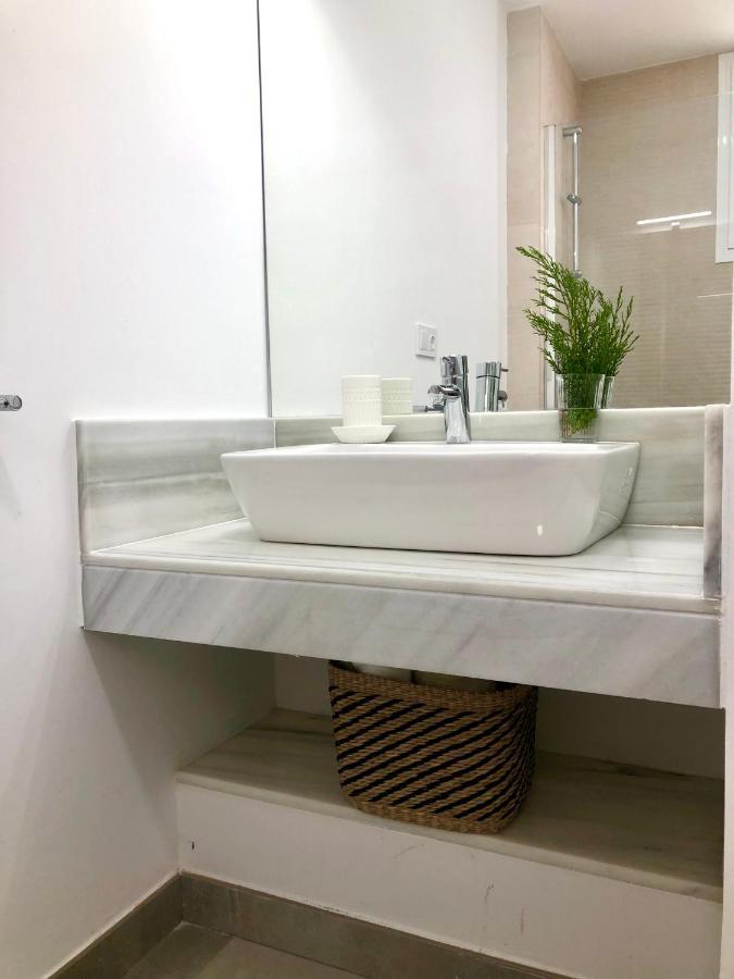 Ferienhaus Gatu Premium Conil Sunset House Con Piscina, 3 Dormit, 3 Banos, Jardin Privado , Wifi Y Parking, Preferente Mayores De 25 Anos Y Familias Conil De La Frontera
